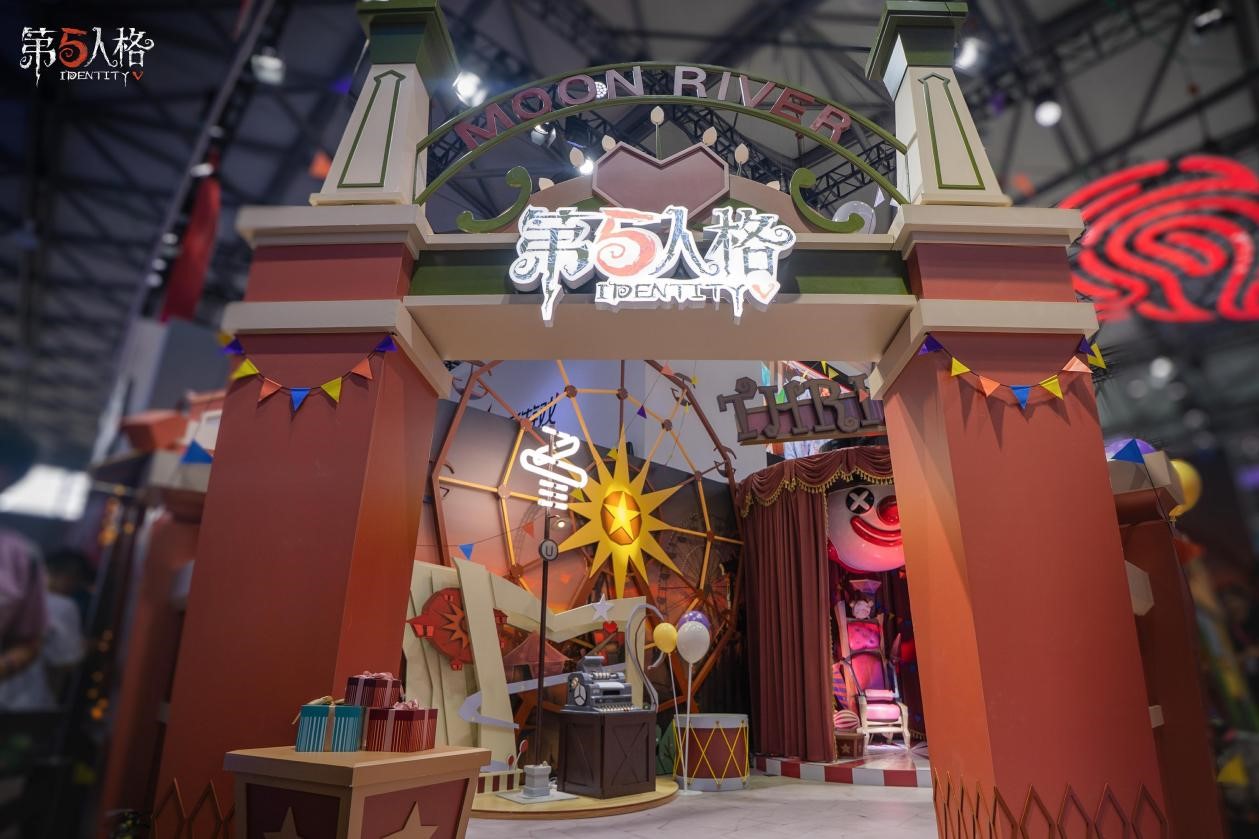 聚·你所爱《第五人格》ChinaJoy展会现场回